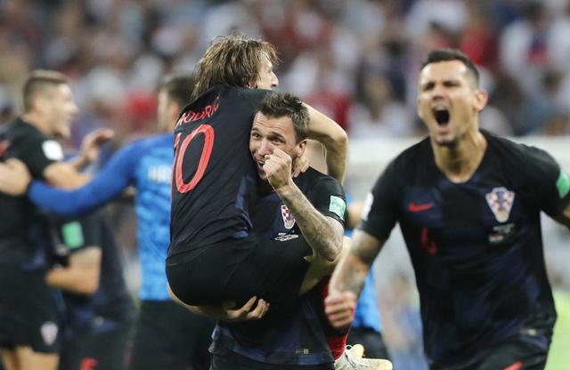  弗赖堡主帅创造队史最佳开局  